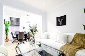 Chill & Cozy Duplex Downtown